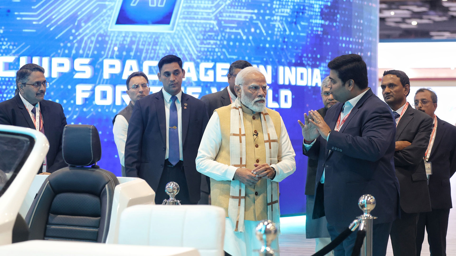 Narendra Modi with K Krithivasan