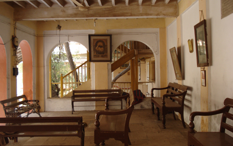 The Vadi-Dar-E-Meher The Navsari Years