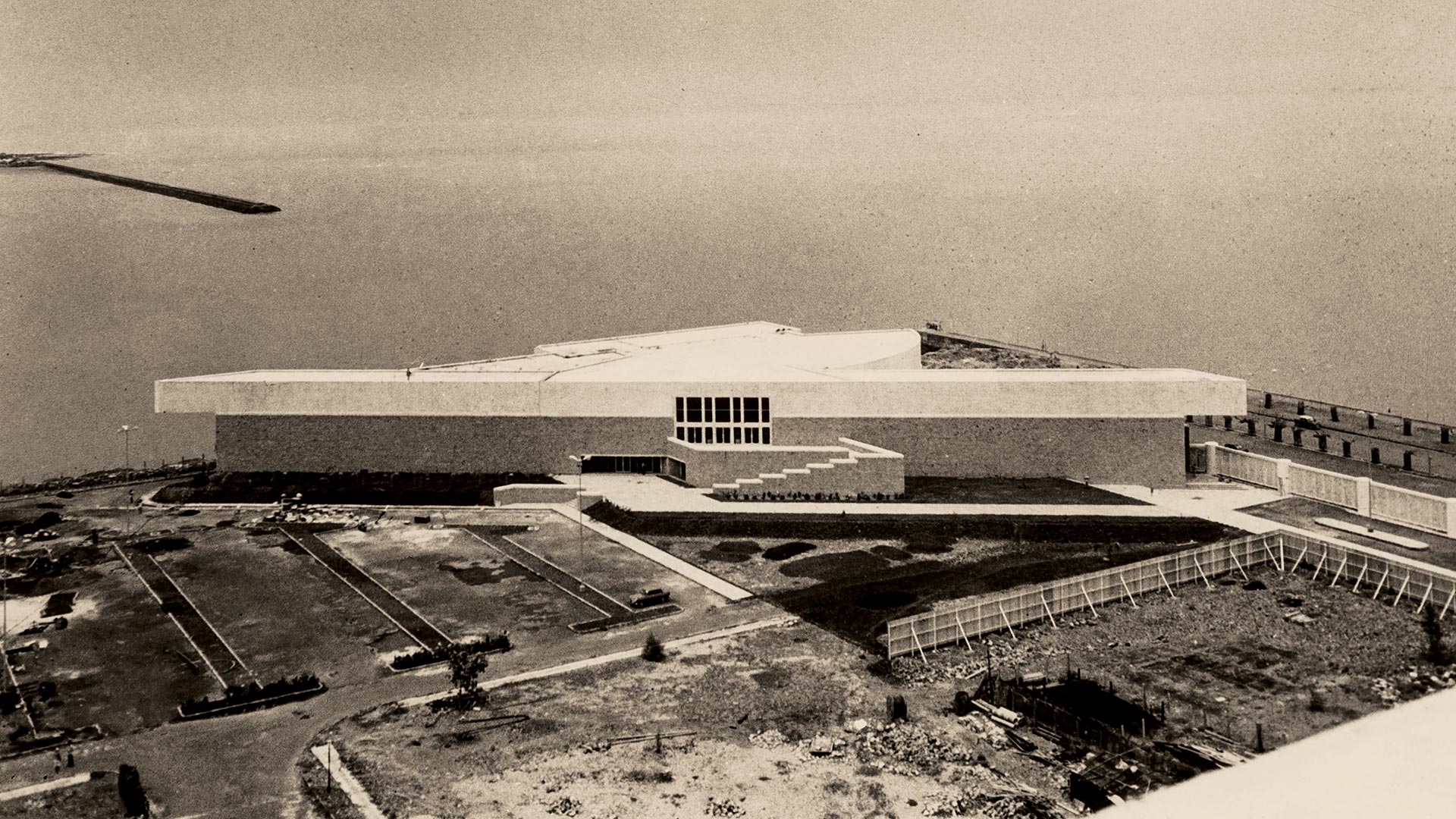 The Tata Theatre under construction on land reclaimed from the sea (1976)