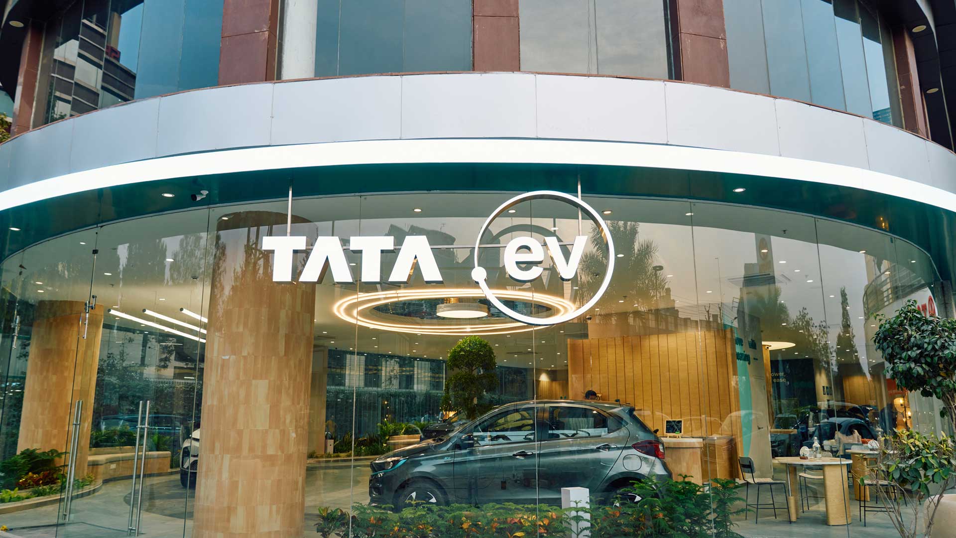 Tata.ev storefront branding